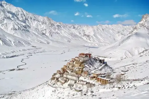 kedarkantha_trek_ _winter_snow_camping__trekking 3